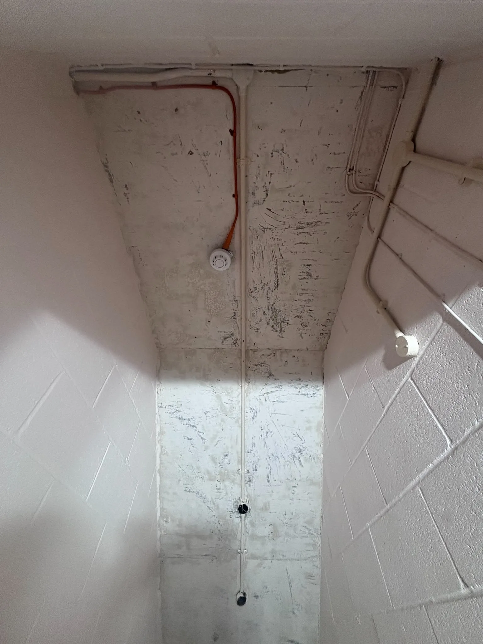 Licensed asbestos gasket removal in a Archway commercial property